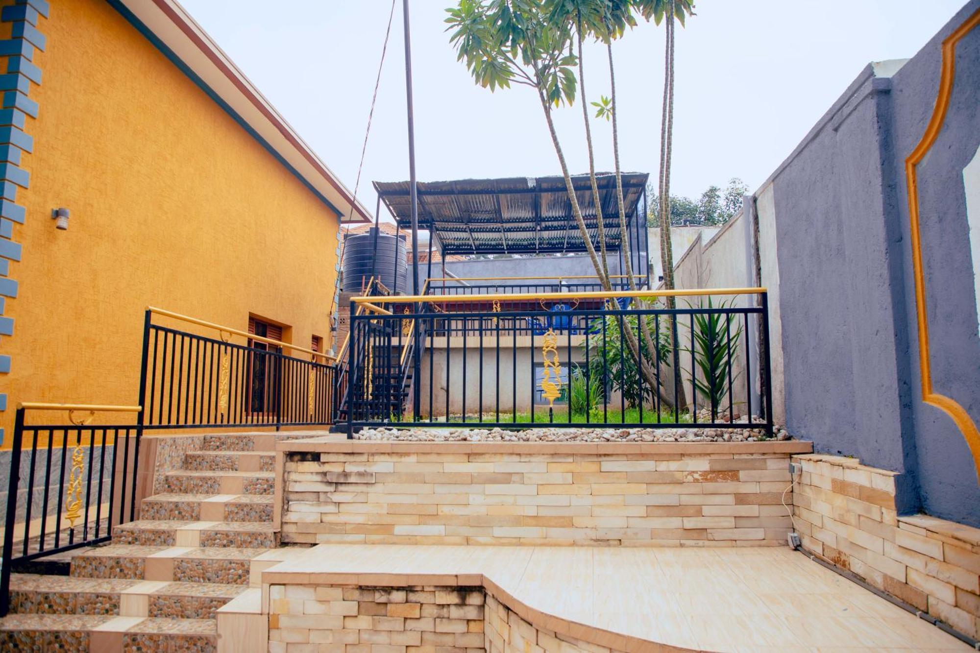Sunflower Homes Villa Кигали Екстериор снимка