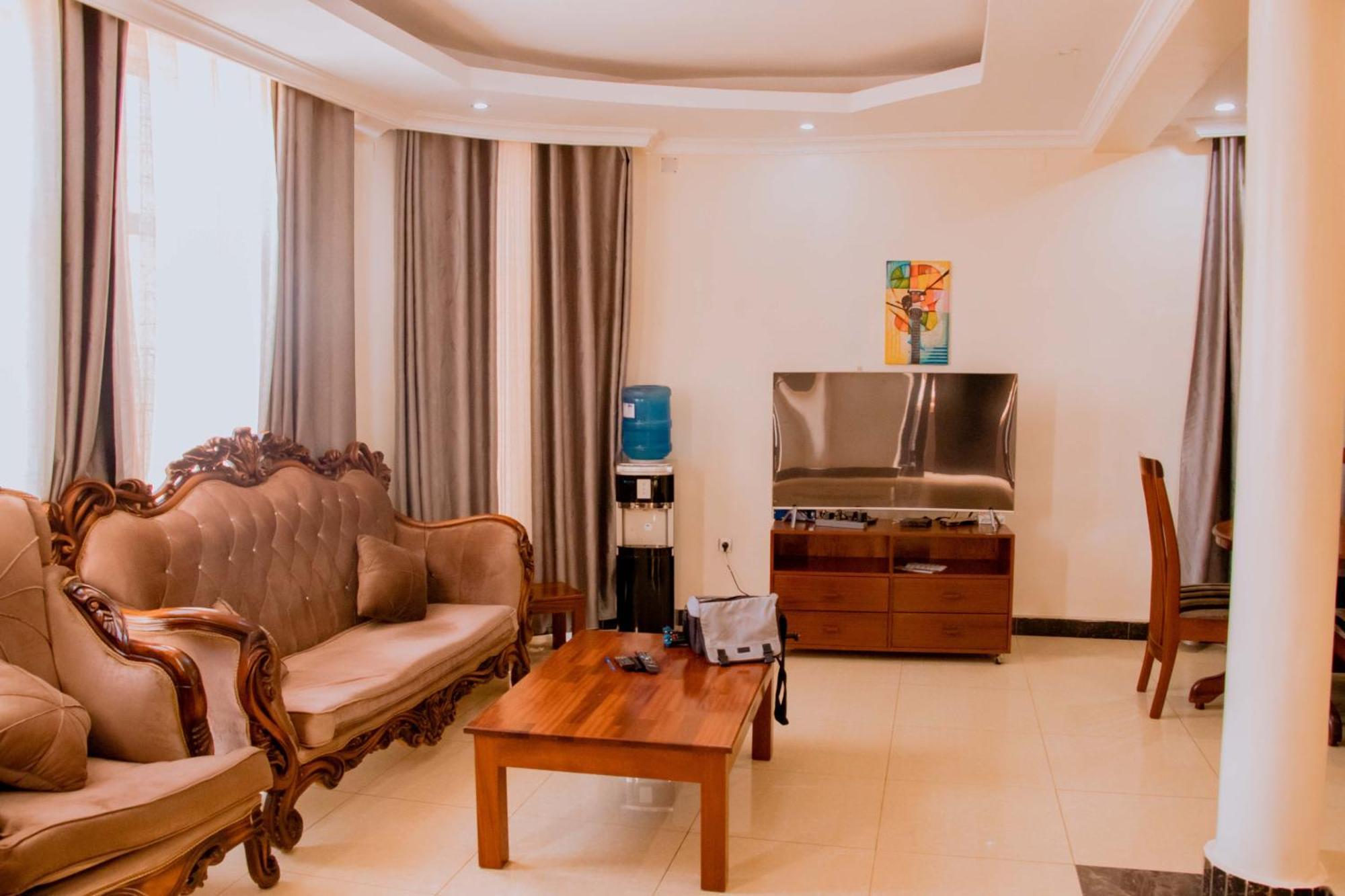 Sunflower Homes Villa Кигали Екстериор снимка